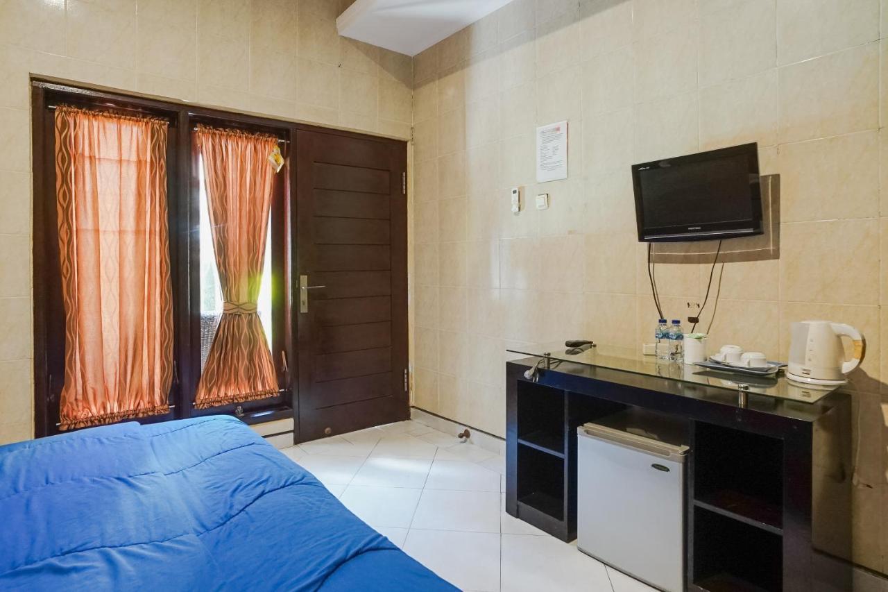 Denays Guesthouse Jimbaran Екстер'єр фото