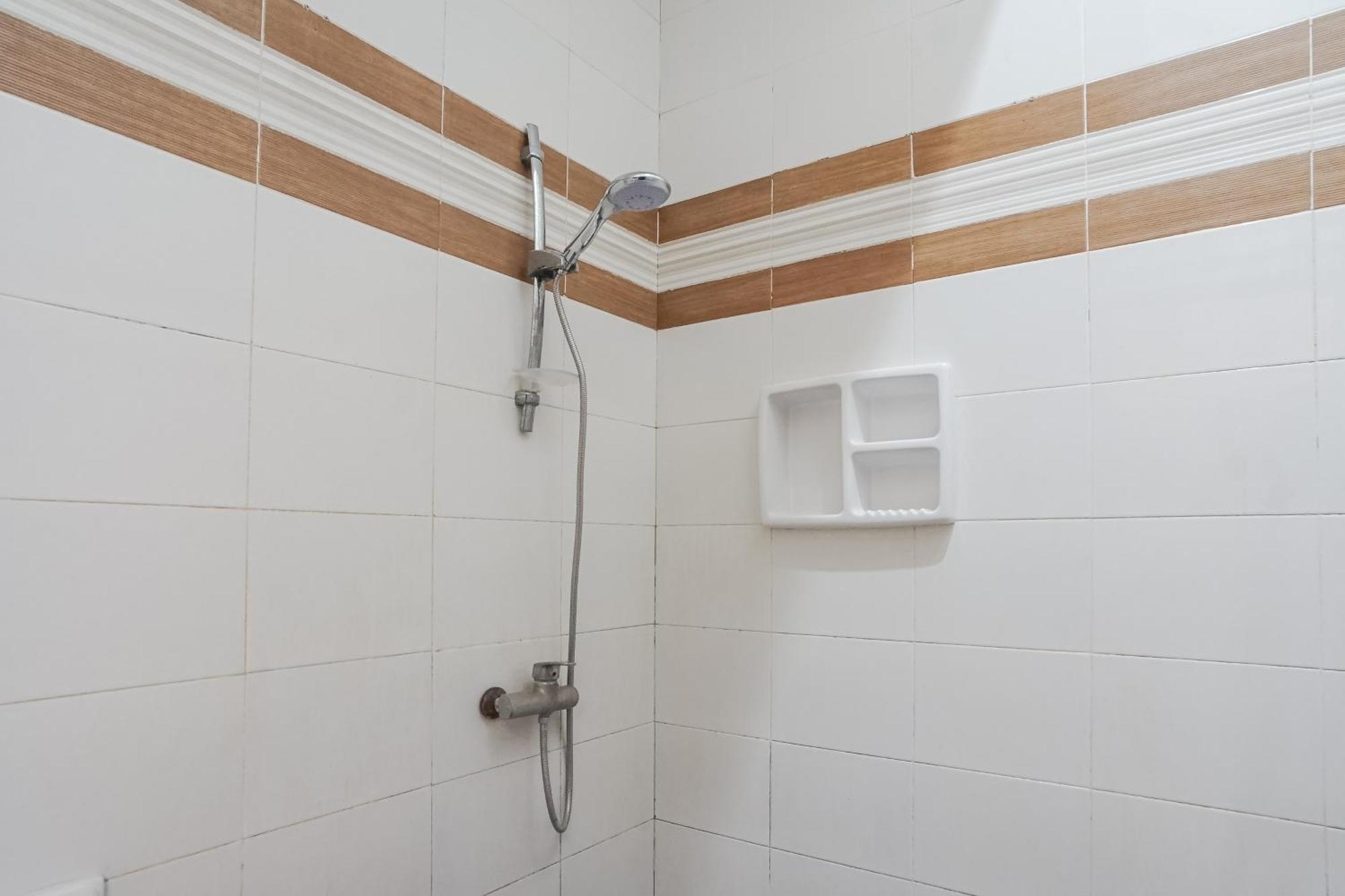 Denays Guesthouse Jimbaran Екстер'єр фото
