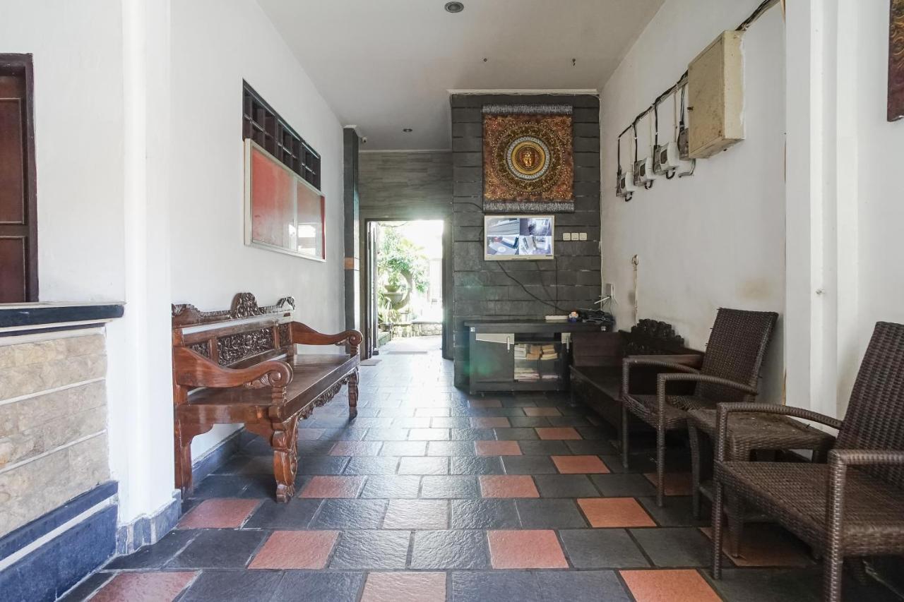 Denays Guesthouse Jimbaran Екстер'єр фото