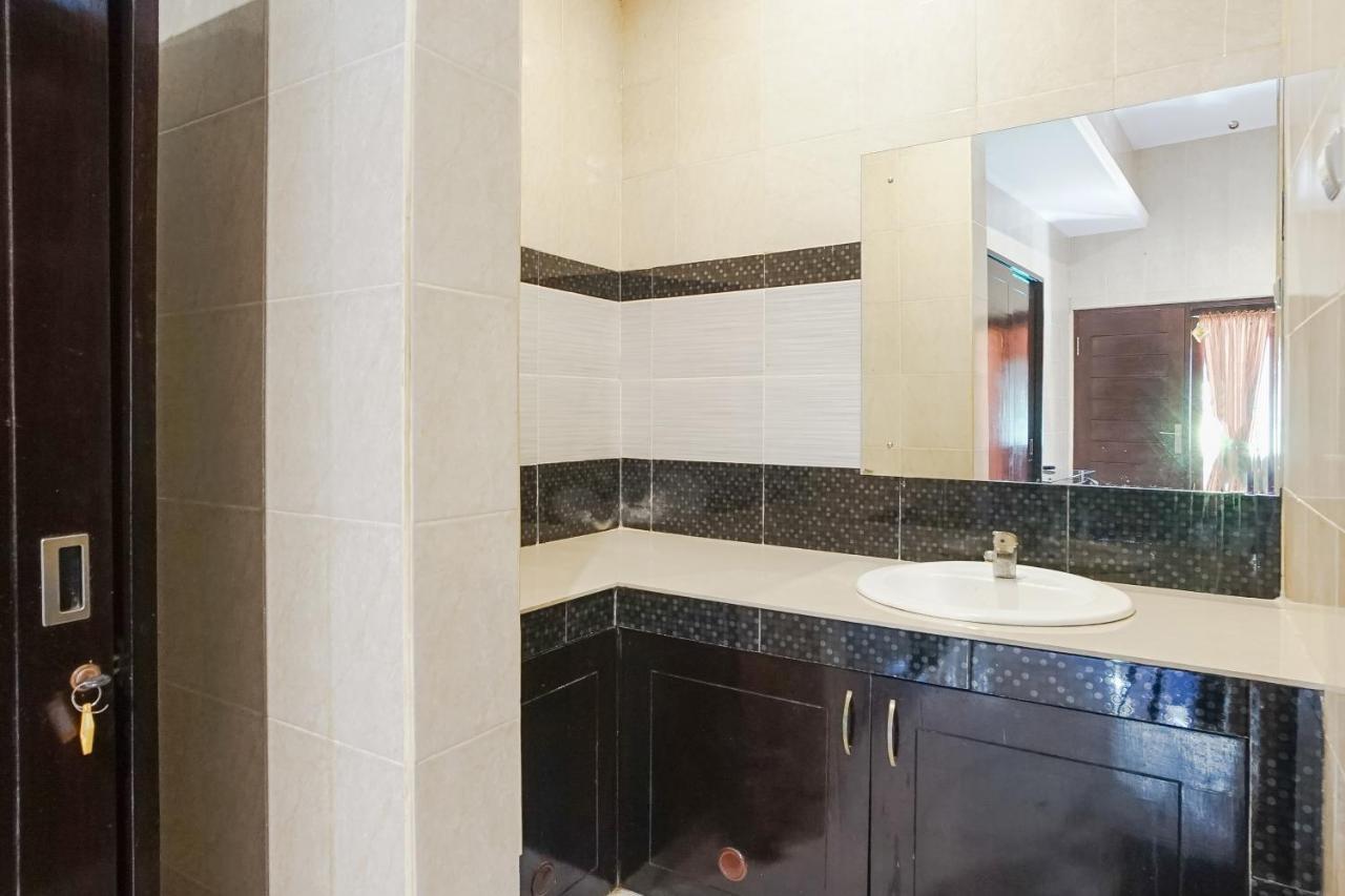 Denays Guesthouse Jimbaran Екстер'єр фото