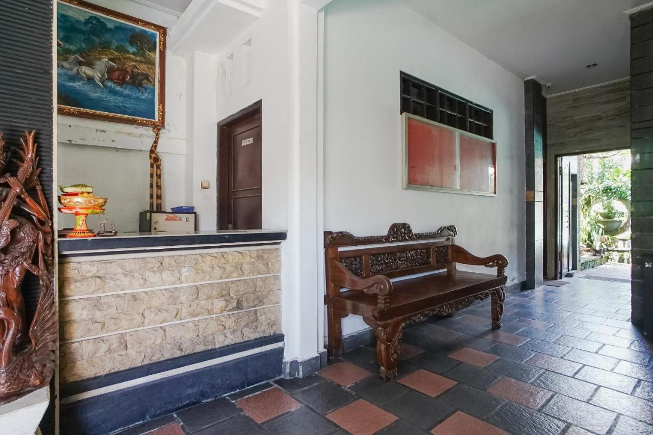 Denays Guesthouse Jimbaran Екстер'єр фото