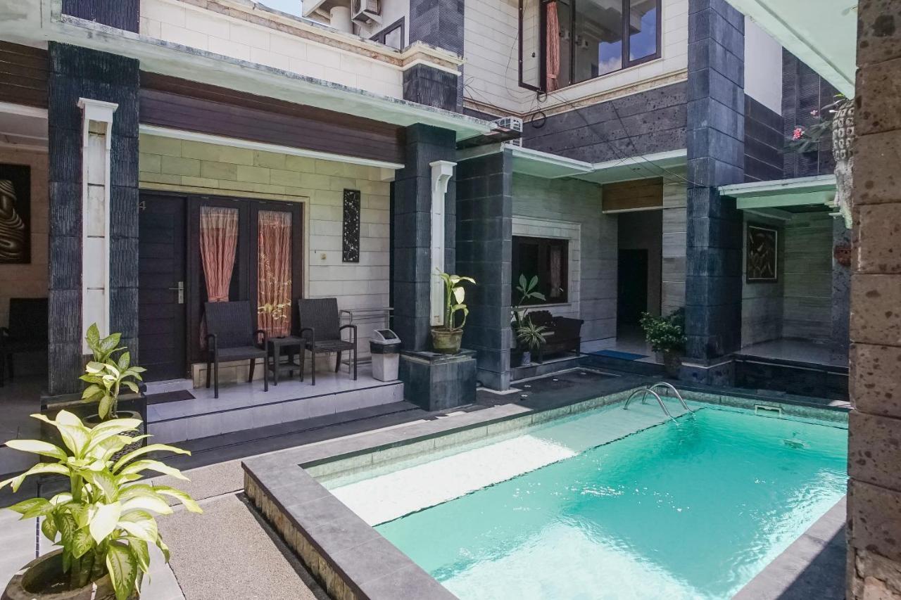 Denays Guesthouse Jimbaran Екстер'єр фото